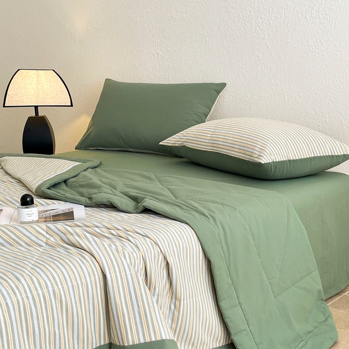 91家纺网 家纺一手货源 找家纺 宝士康家纺 2026新款10A抗菌无印风单夏被/夏被四件套 被子被芯 小绿条