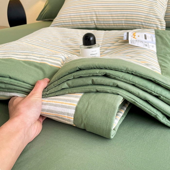 91家纺网 家纺一手货源 找家纺 宝士康家纺 2026新款10A抗菌无印风单夏被/夏被四件套 被子被芯 小绿条