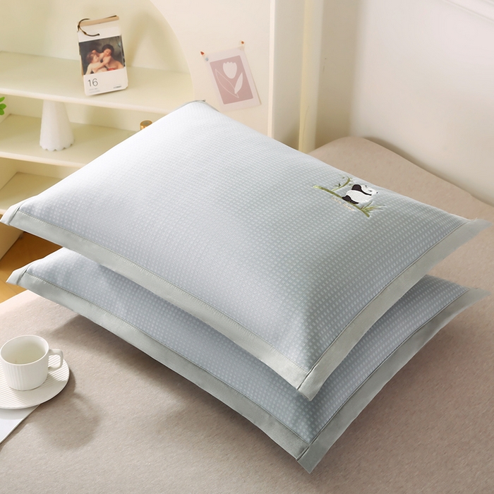 91家纺网 家纺一手货源 找家纺 小牛席业 2026新款华夫格爱家熊猫夏凉枕套 灰色