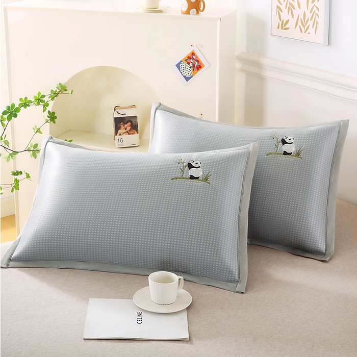 91家纺网 家纺一手货源 找家纺 小牛席业 2026新款华夫格爱家熊猫夏凉枕套 灰色