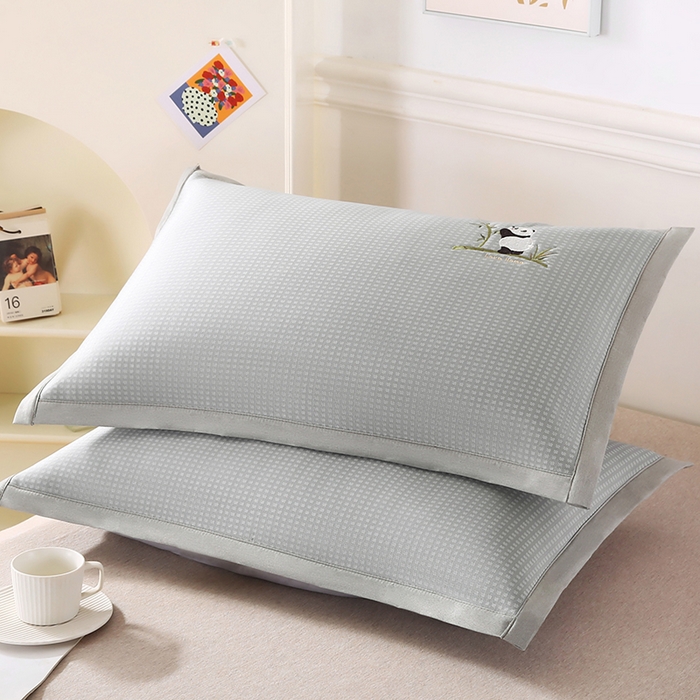 91家纺网 家纺一手货源 找家纺 小牛席业 2026新款华夫格爱家熊猫夏凉枕套 灰色