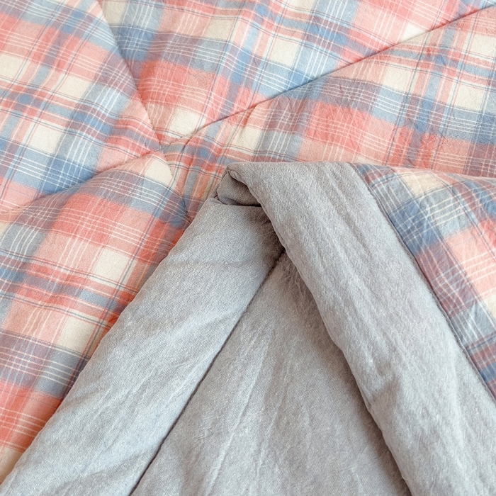 91家纺网 家纺一手货源 找家纺 宝士康家纺 2026新款10A抗菌无印风单夏被/夏被四件套 被子被芯 炫彩格