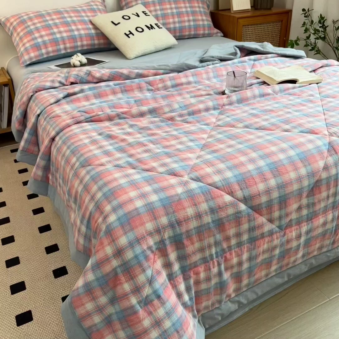 91家纺网 家纺一手货源 找家纺 宝士康家纺 2026新款10A抗菌无印风单夏被/夏被四件套 被子被芯 炫彩格