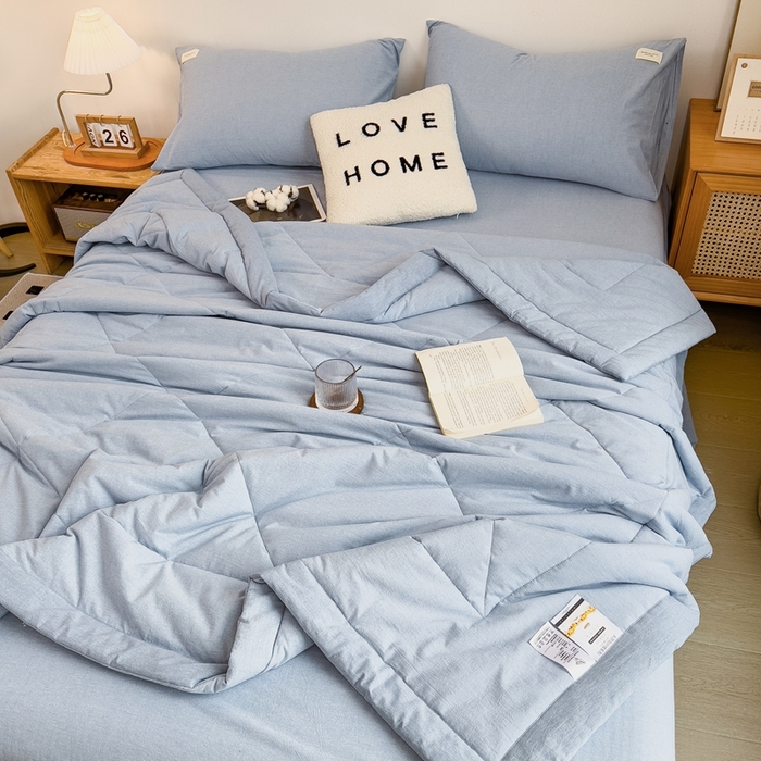 91家纺网 家纺一手货源 找家纺 宝士康家纺 2026新款10A抗菌无印风单夏被/夏被四件套 被子被芯 优雅蓝