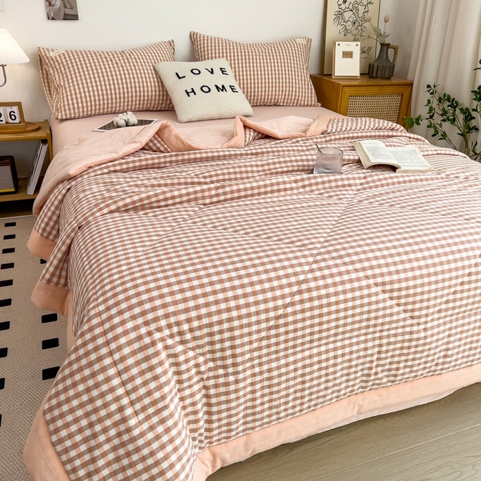 91家纺网 家纺一手货源 找家纺 宝士康家纺 2026新款10A抗菌无印风单夏被/夏被四件套 被子被芯 玉小格