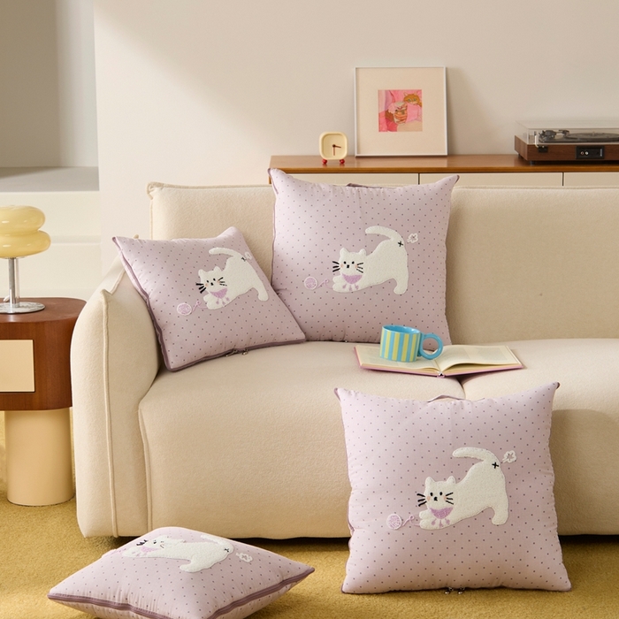 91家纺网 家纺一手货源 找家纺 多米家居 2026新款会放屁的pupu猫抱枕被 pupu猫·暮光紫