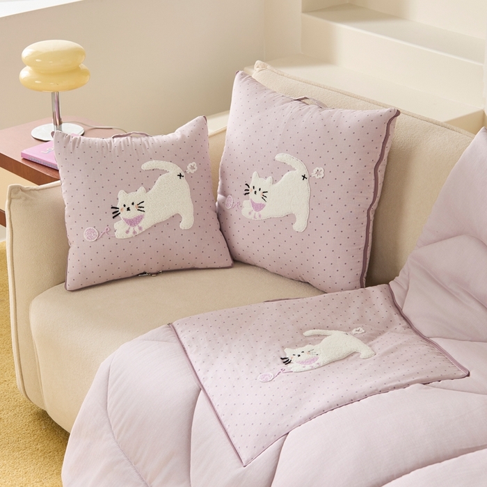 91家纺网 家纺一手货源 找家纺 多米家居 2026新款会放屁的pupu猫抱枕被 pupu猫·暮光紫