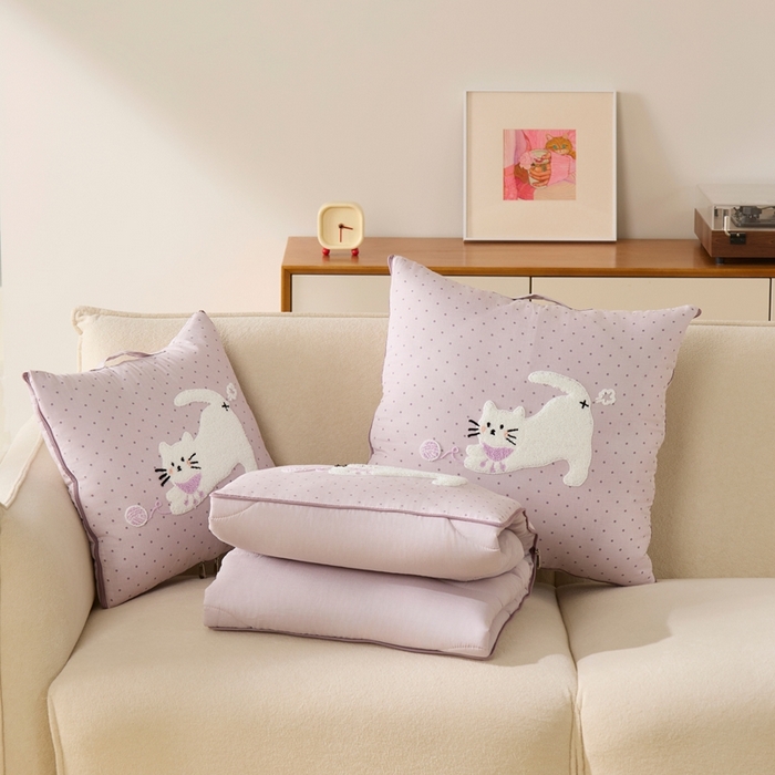 91家纺网 家纺一手货源 找家纺 多米家居 2026新款会放屁的pupu猫抱枕被 pupu猫·暮光紫