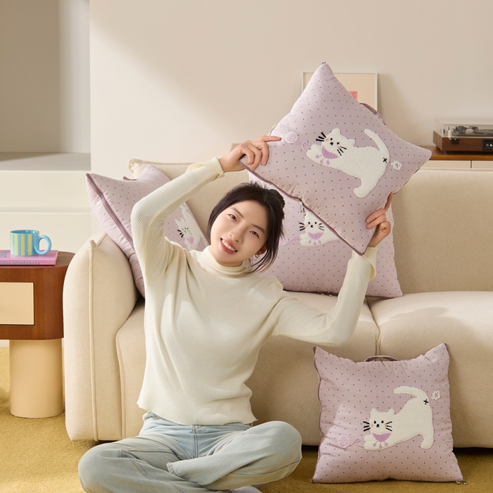 91家纺网 家纺一手货源 找家纺 多米家居 2026新款会放屁的pupu猫抱枕被 pupu猫·暮光紫