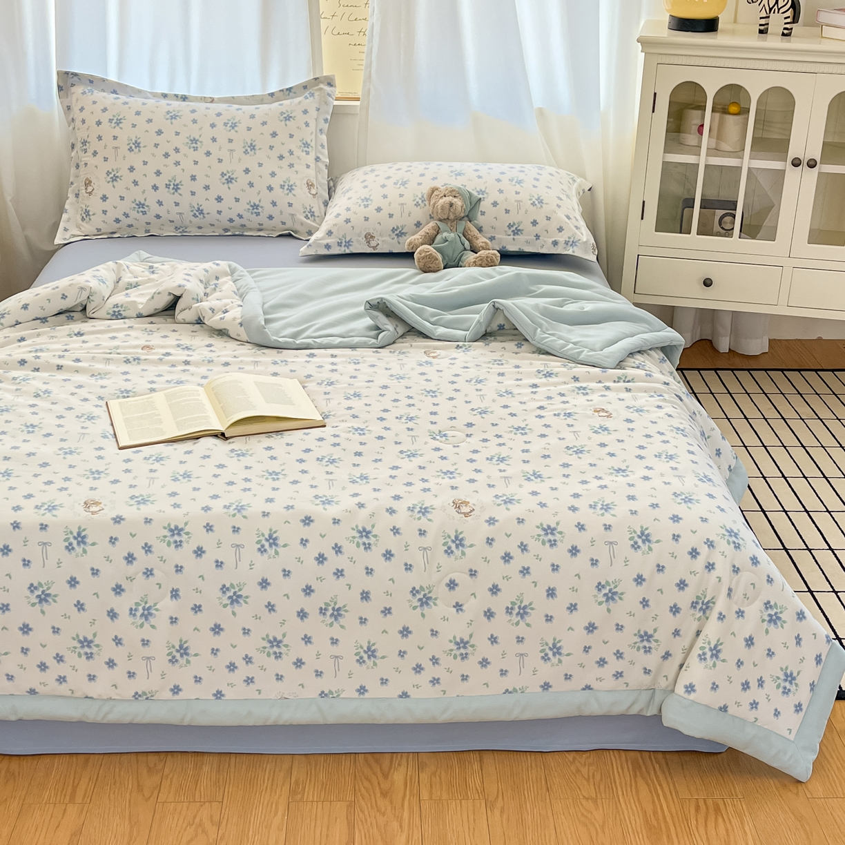 91家纺网 家纺一手货源 找家纺 宝士康家纺 2026新款10A抗菌水洗棉超声波压花夏被 被子被芯 超声波-青野碎蓝