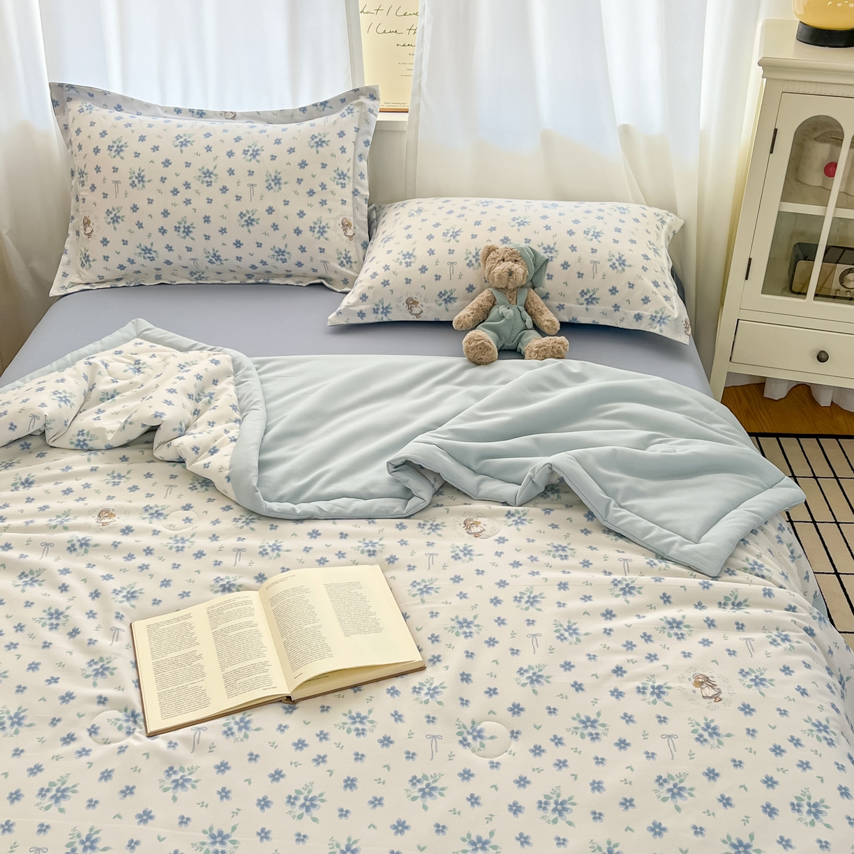 91家纺网 家纺一手货源 找家纺 宝士康家纺 2026新款10A抗菌水洗棉超声波压花夏被 被子被芯 超声波-青野碎蓝