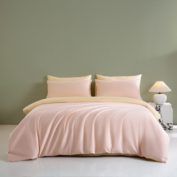 91家纺网 家纺一手货源 找家纺 盛凡家纺 2026春夏新款全棉纯棉A类60s长绒棉四件套纯色贡缎纯棉被套床笠款三件套 樱花粉+奶昔白