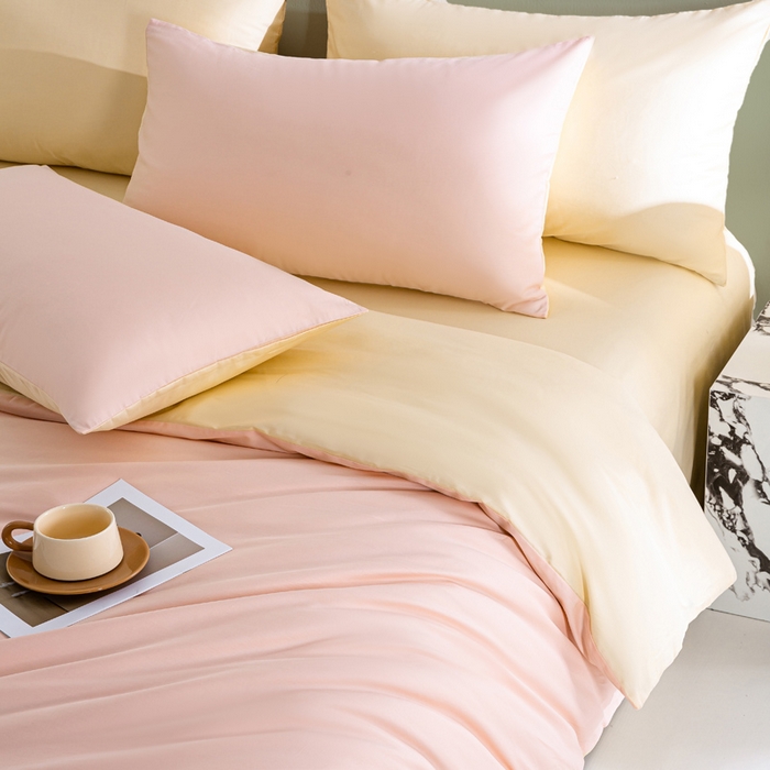 91家纺网 家纺一手货源 找家纺 盛凡家纺 2026春夏新款全棉纯棉A类60s长绒棉四件套纯色贡缎纯棉被套床笠款三件套 樱花粉+奶昔白