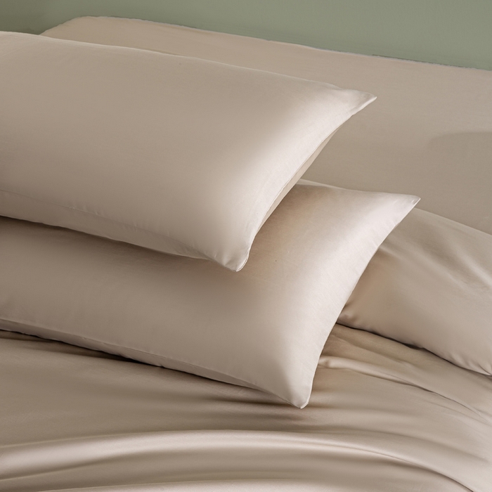 91家纺网 家纺一手货源 找家纺 盛凡家纺 2026春夏新款全棉纯棉A类60s长绒棉四件套纯色贡缎纯棉被套床笠款三件套 奶咖