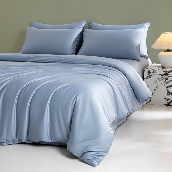 91家纺网 家纺一手货源 找家纺 盛凡家纺 2026春夏新款全棉纯棉A类60s长绒棉四件套纯色贡缎纯棉被套床笠款三件套 蓝灰