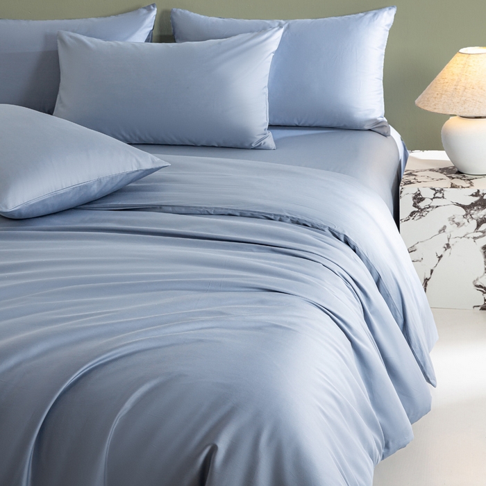 91家纺网 家纺一手货源 找家纺 盛凡家纺 2026春夏新款全棉纯棉A类60s长绒棉四件套纯色贡缎纯棉被套床笠款三件套 蓝灰