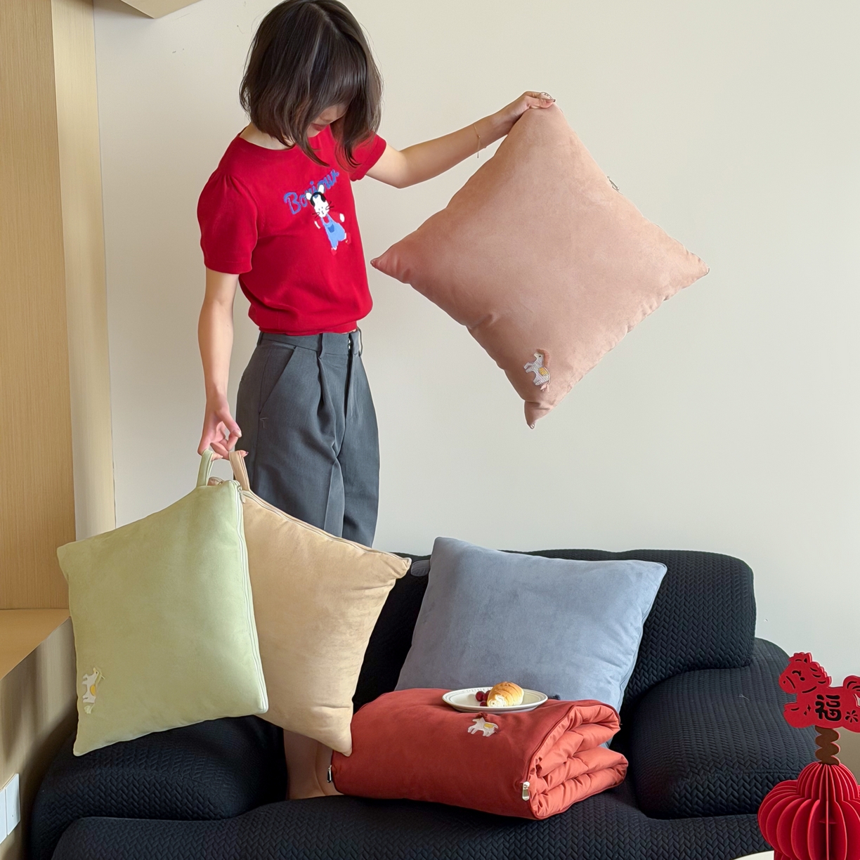 91家纺网 家纺一手货源 找家纺 多米家居 2026新款马力全开抱枕被（控价小号券后不低于46，大号券后不低于70） 组合图仅展示不可下单