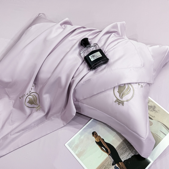91家纺网 家纺一手货源 找家纺 盛凡家纺 2026春夏新款全棉纯棉100支长绒棉绣花四件套--萨尔夫人 萨尔夫人-浅紫