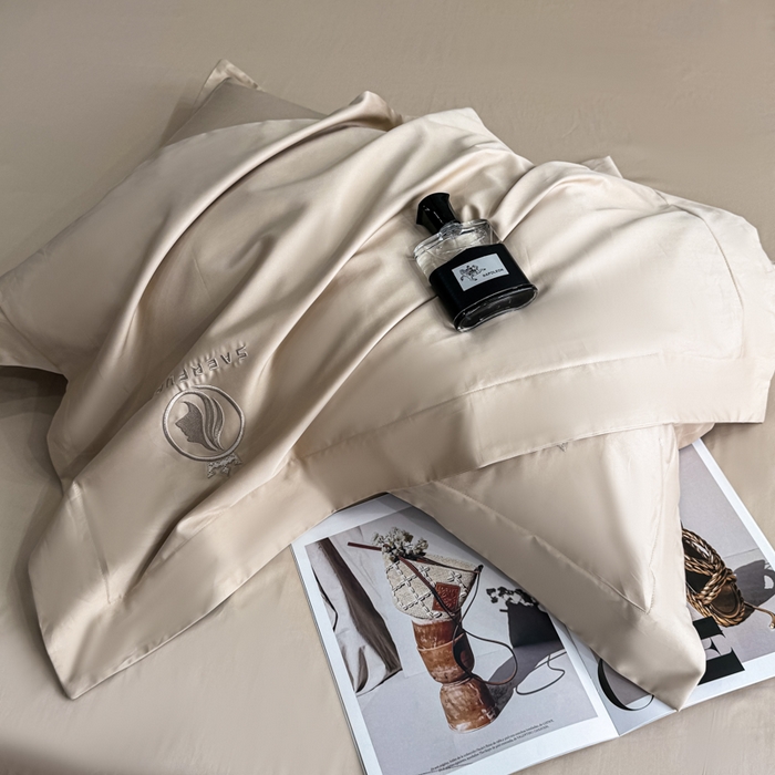 91家纺网 家纺一手货源 找家纺 盛凡家纺 2026春夏新款全棉纯棉100支长绒棉绣花四件套--萨尔夫人 萨尔夫人-卡其