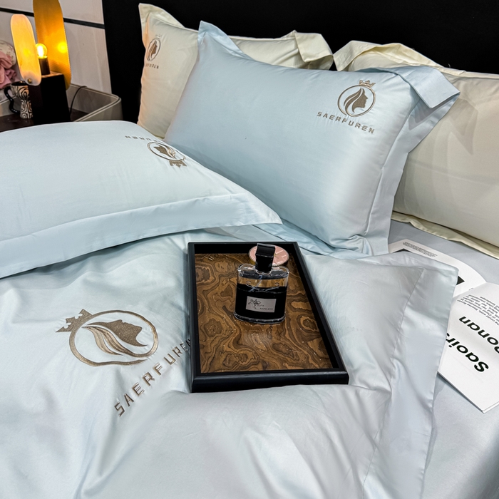 91家纺网 家纺一手货源 找家纺 盛凡家纺 2026春夏新款全棉纯棉100支长绒棉绣花四件套--萨尔夫人 萨尔夫人-迷雾蓝