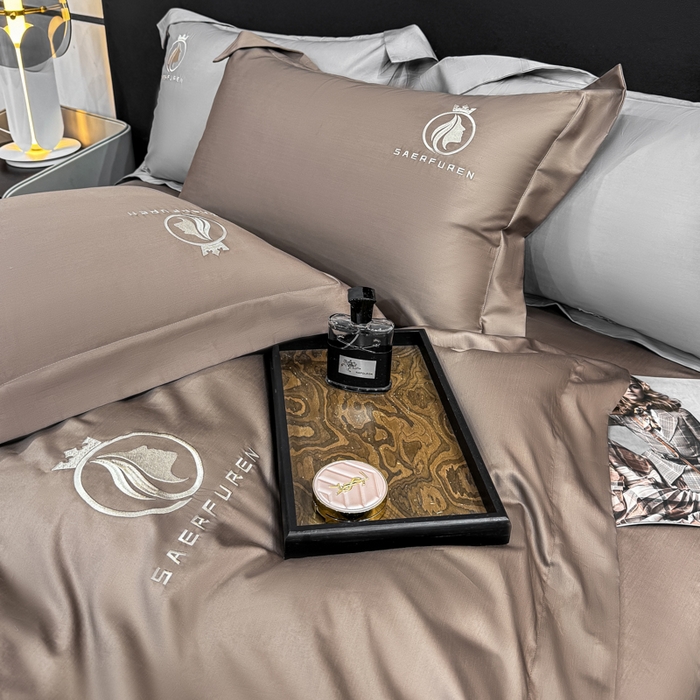 91家纺网 家纺一手货源 找家纺 盛凡家纺 2026春夏新款全棉纯棉100支长绒棉绣花四件套--萨尔夫人 萨尔夫人-奶咖