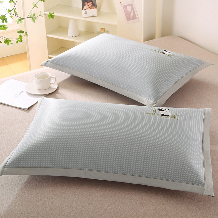 91家纺网 家纺一手货源 找家纺 小牛席业 2026新款华夫格爱家熊猫夏凉枕套凉枕套冰丝枕套藤枕套冰藤枕套冰丝枕套竹枕套凉席枕套豆豆枕套 灰色