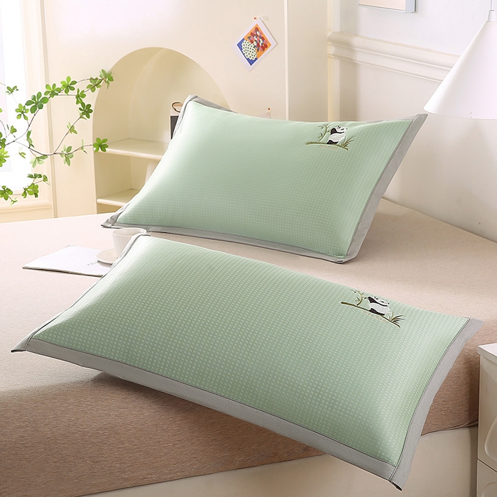 91家纺网 家纺一手货源 找家纺 小牛席业 2026新款华夫格爱家熊猫夏凉枕套凉枕套冰丝枕套藤枕套冰藤枕套冰丝枕套竹枕套凉席枕套豆豆枕套 绿色