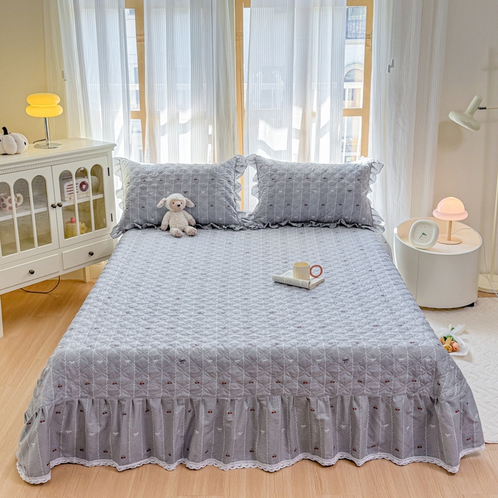 91家纺网 家纺一手货源 找家纺 （总）爱妮玖玖 2026新款小蕾丝印花夹棉单床盖床盖单件单品床盖