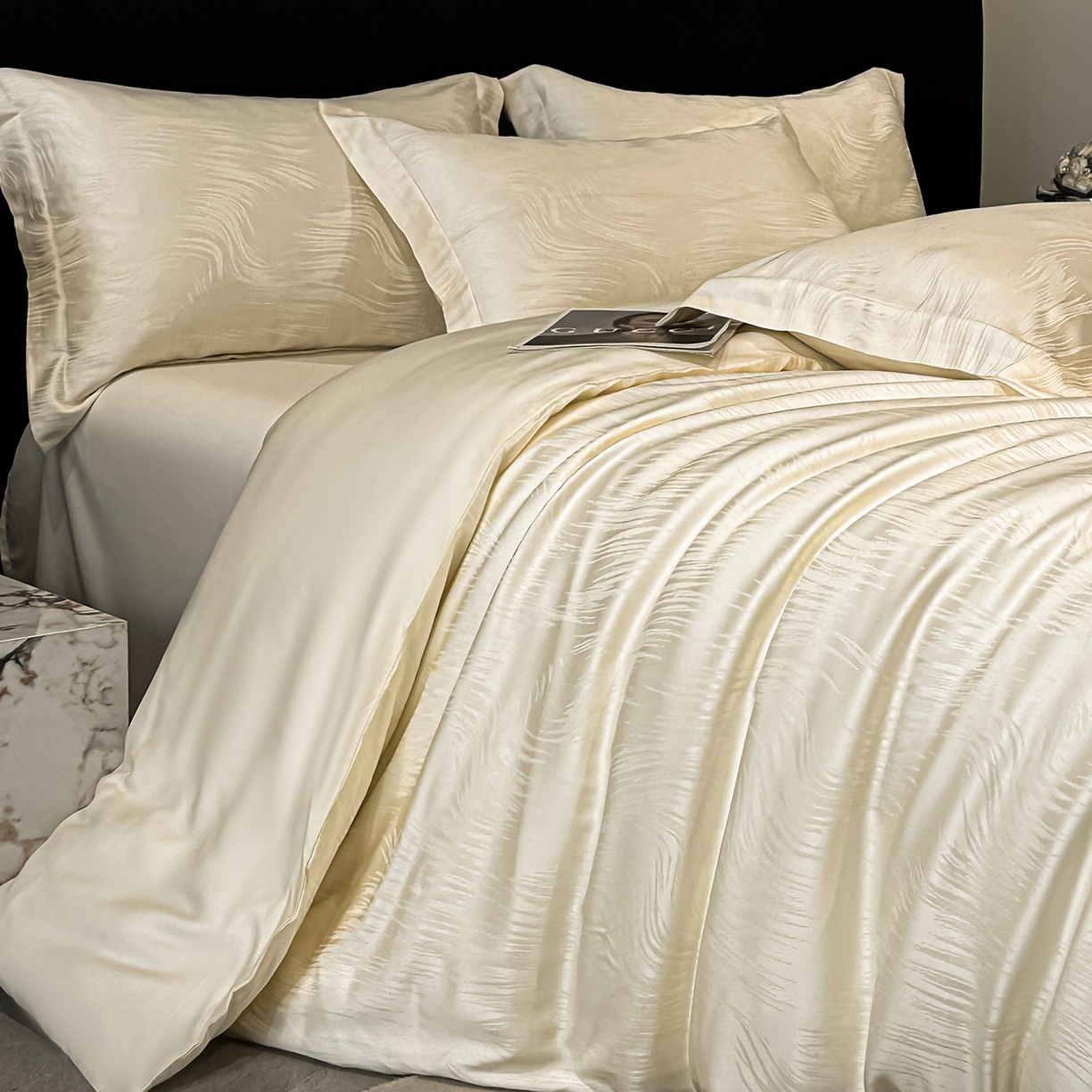 91家纺网 家纺一手货源 找家纺 （总）慕晨 2026新款莱赛尔提花被套四件套高级简奢款天丝4件套直播热款