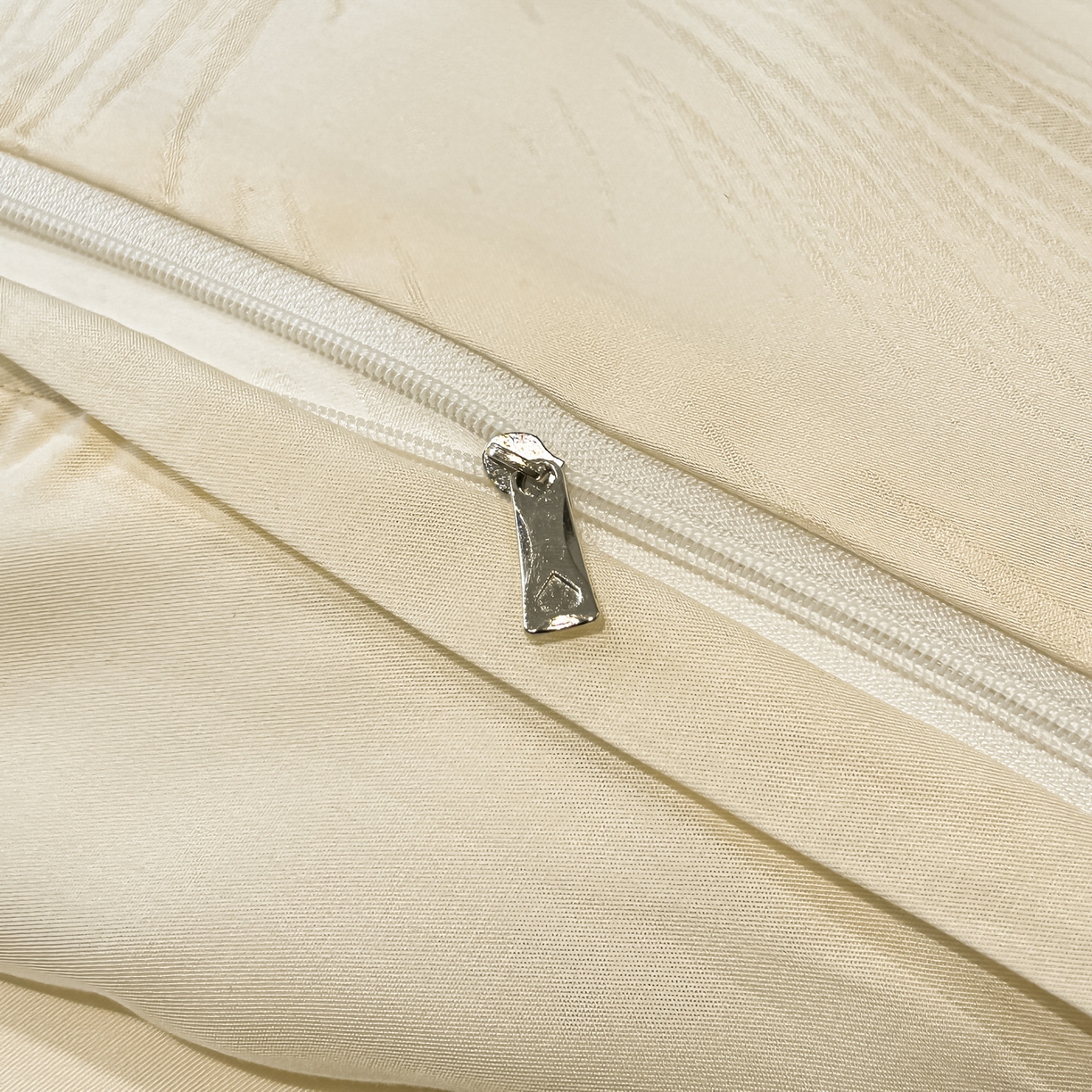 91家纺网 家纺一手货源 找家纺 （总）慕晨 2026新款莱赛尔提花被套四件套高级简奢款天丝4件套直播热款