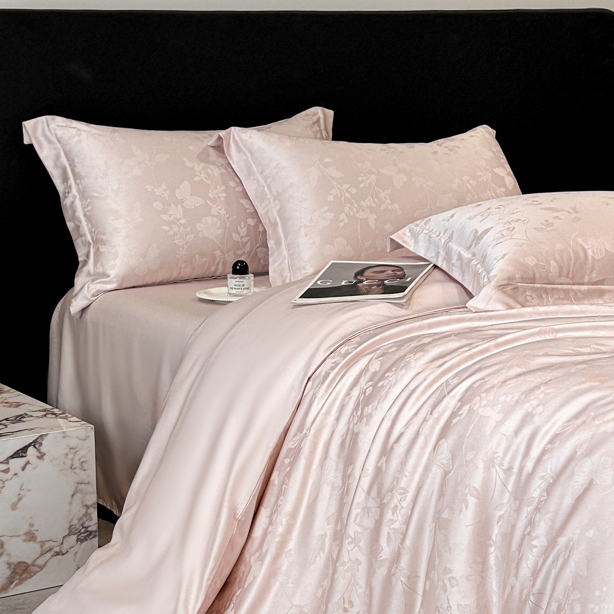 91家纺网 家纺一手货源 找家纺 （总）慕晨 2026新款莱赛尔提花被套四件套高级简奢款天丝4件套直播热款