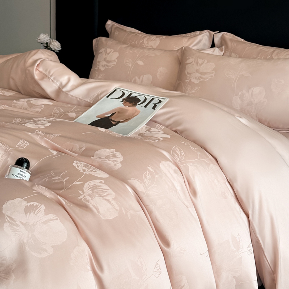 91家纺网 家纺一手货源 找家纺 慕晨 2026新款莱赛尔提花被套四件套高级简奢款天丝4件套直播热款 亚菲