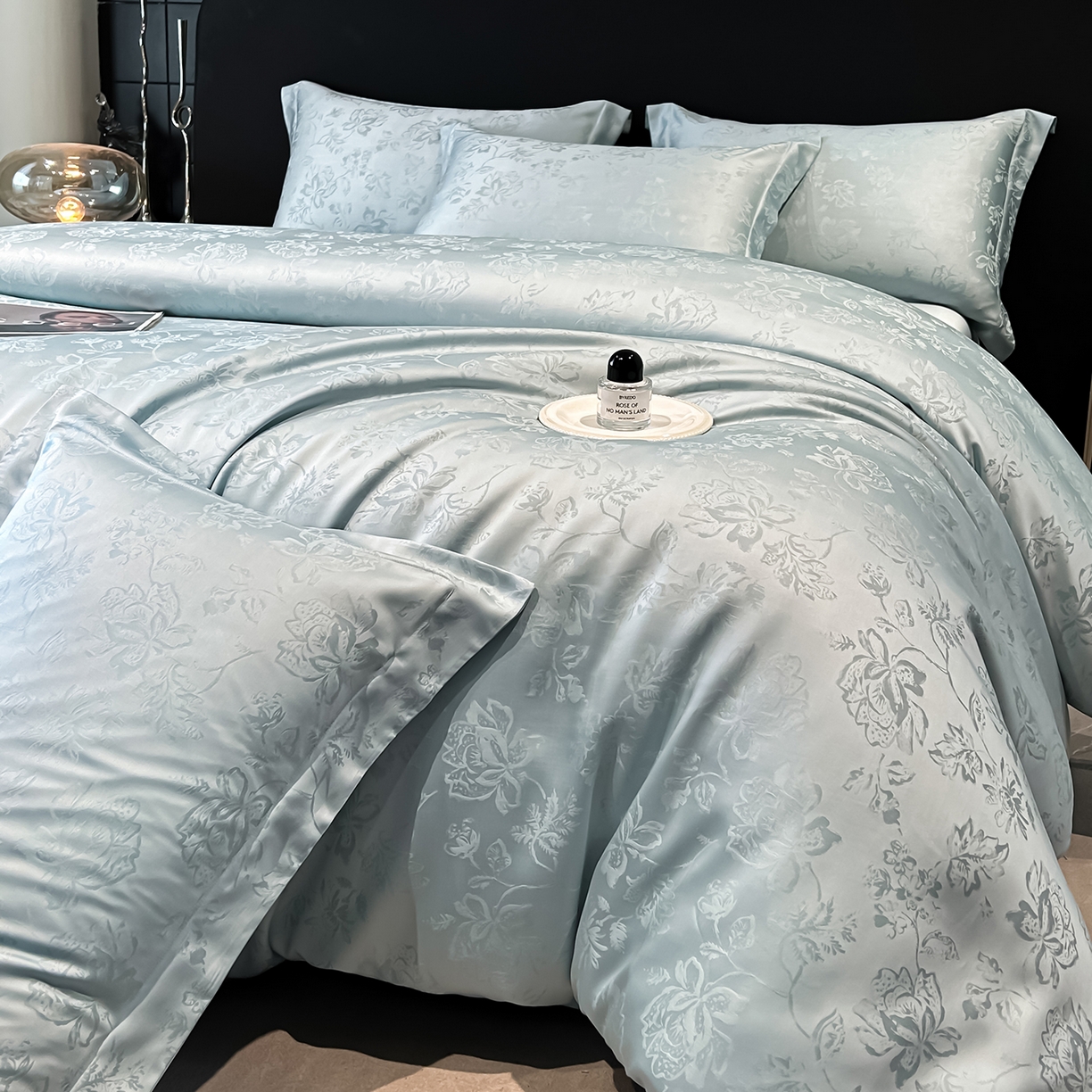 91家纺网 家纺一手货源 找家纺 慕晨 2026新款莱赛尔提花被套四件套高级简奢款天丝4件套直播热款 花落