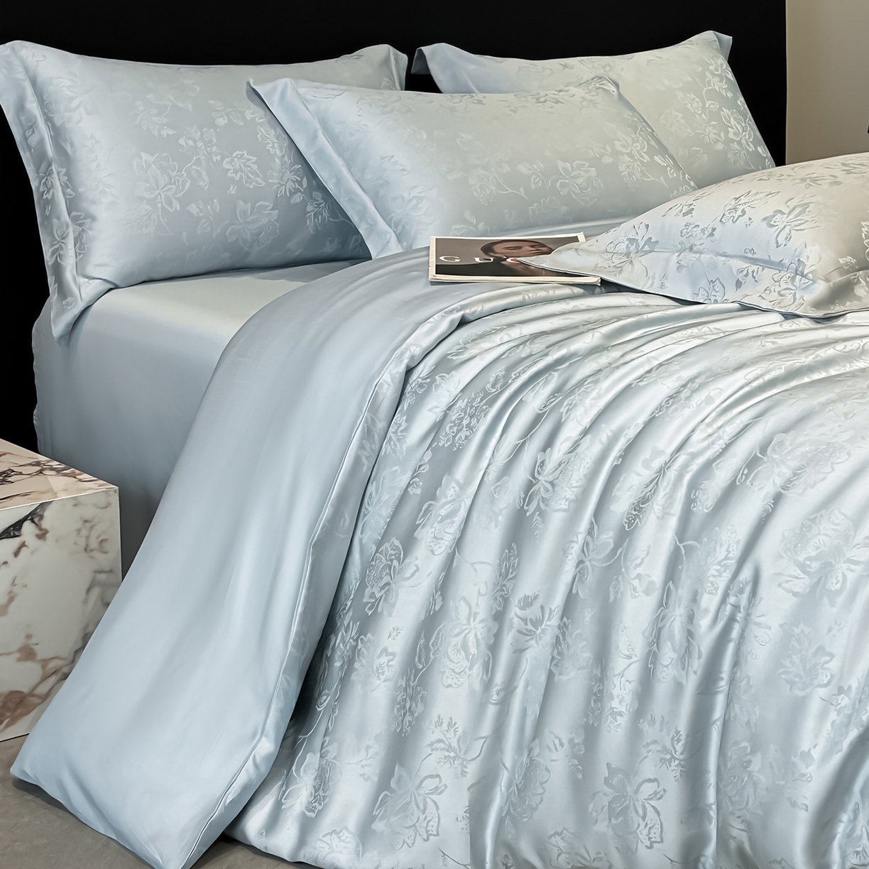 91家纺网 家纺一手货源 找家纺 慕晨 2026新款莱赛尔提花被套四件套高级简奢款天丝4件套直播热款 花落