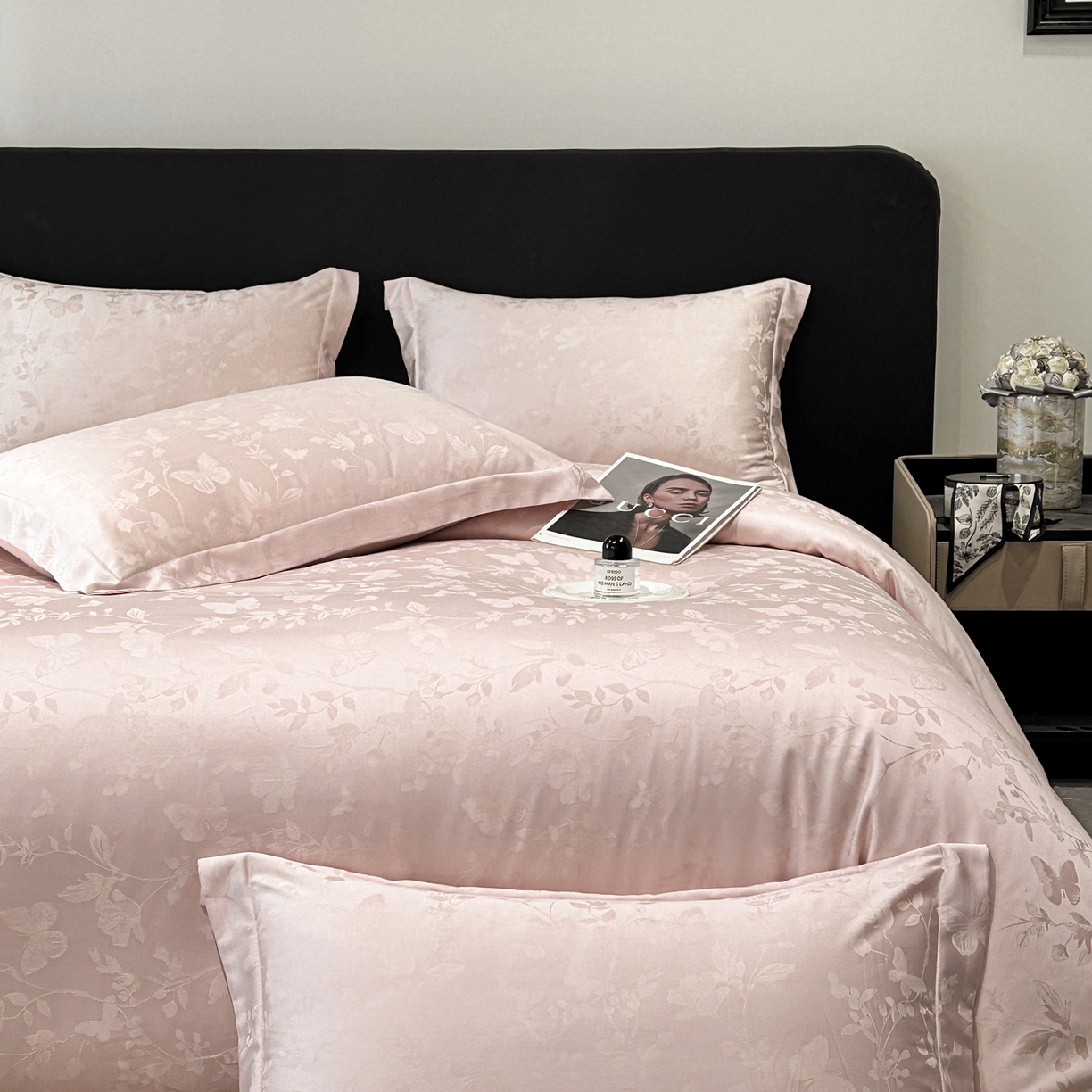 91家纺网 家纺一手货源 找家纺 慕晨 2026新款莱赛尔提花被套四件套高级简奢款天丝4件套直播热款 璃茉