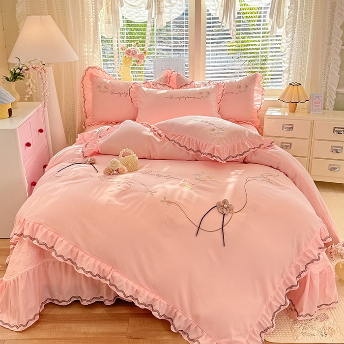 91家纺网 家纺一手货源 找家纺 （总）漫布云家纺 2026新款韩版多功能水洗棉公主风床盖款四件套-花颜系列