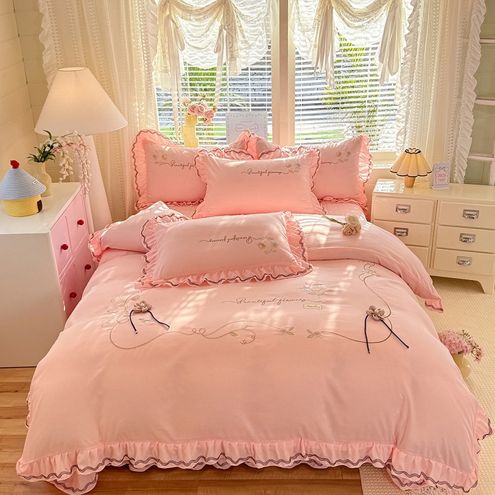 91家纺网 家纺一手货源 找家纺 漫布云家纺 2026新款韩版多功能水洗棉公主风床盖款四件套-花颜系列 花颜-樱花粉