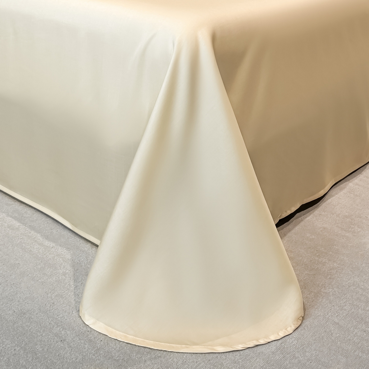 91家纺网 家纺一手货源 找家纺 慕晨 2026新款莱赛尔提花被套四件套高级简奢款天丝4件套直播热款 欧凯