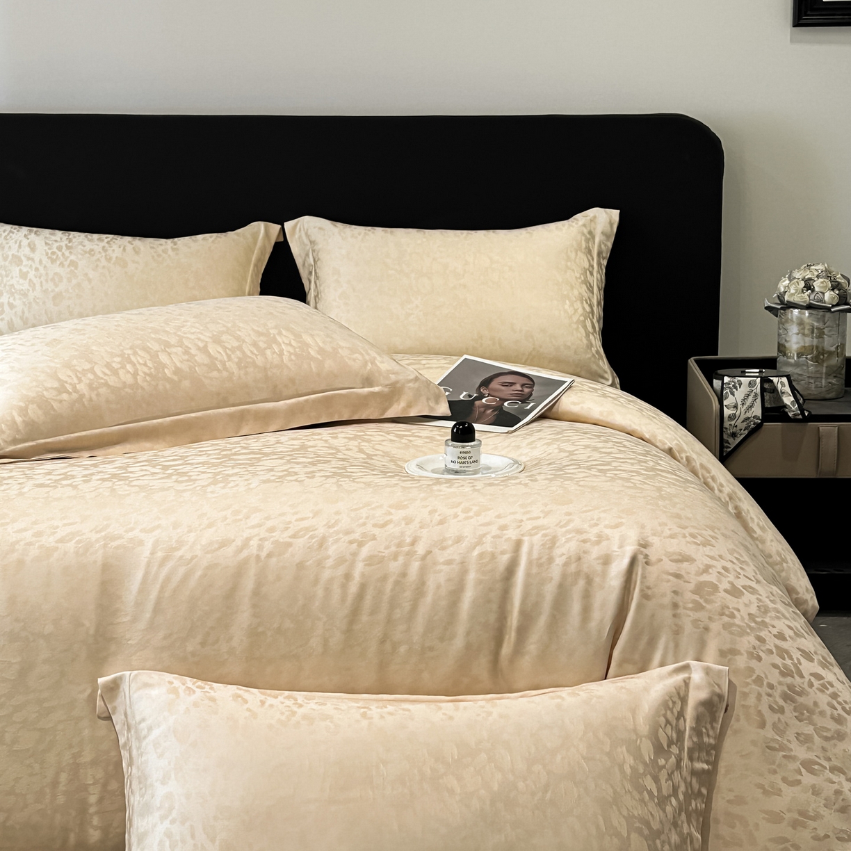 91家纺网 家纺一手货源 找家纺 慕晨 2026新款莱赛尔提花被套四件套高级简奢款天丝4件套直播热款 欧凯