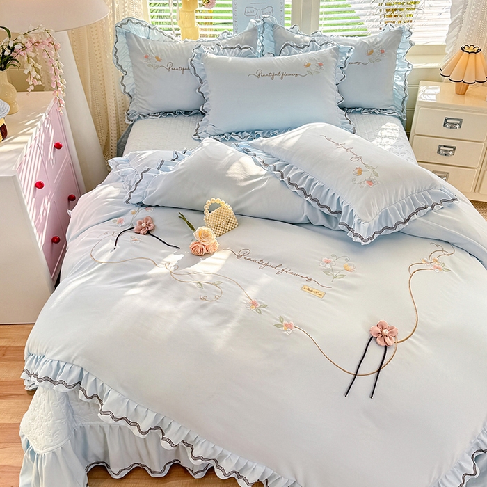 91家纺网 家纺一手货源 找家纺 漫布云家纺 2026新款韩版多功能水洗棉公主风床盖款四件套-花颜系列 花颜-梦幻蓝