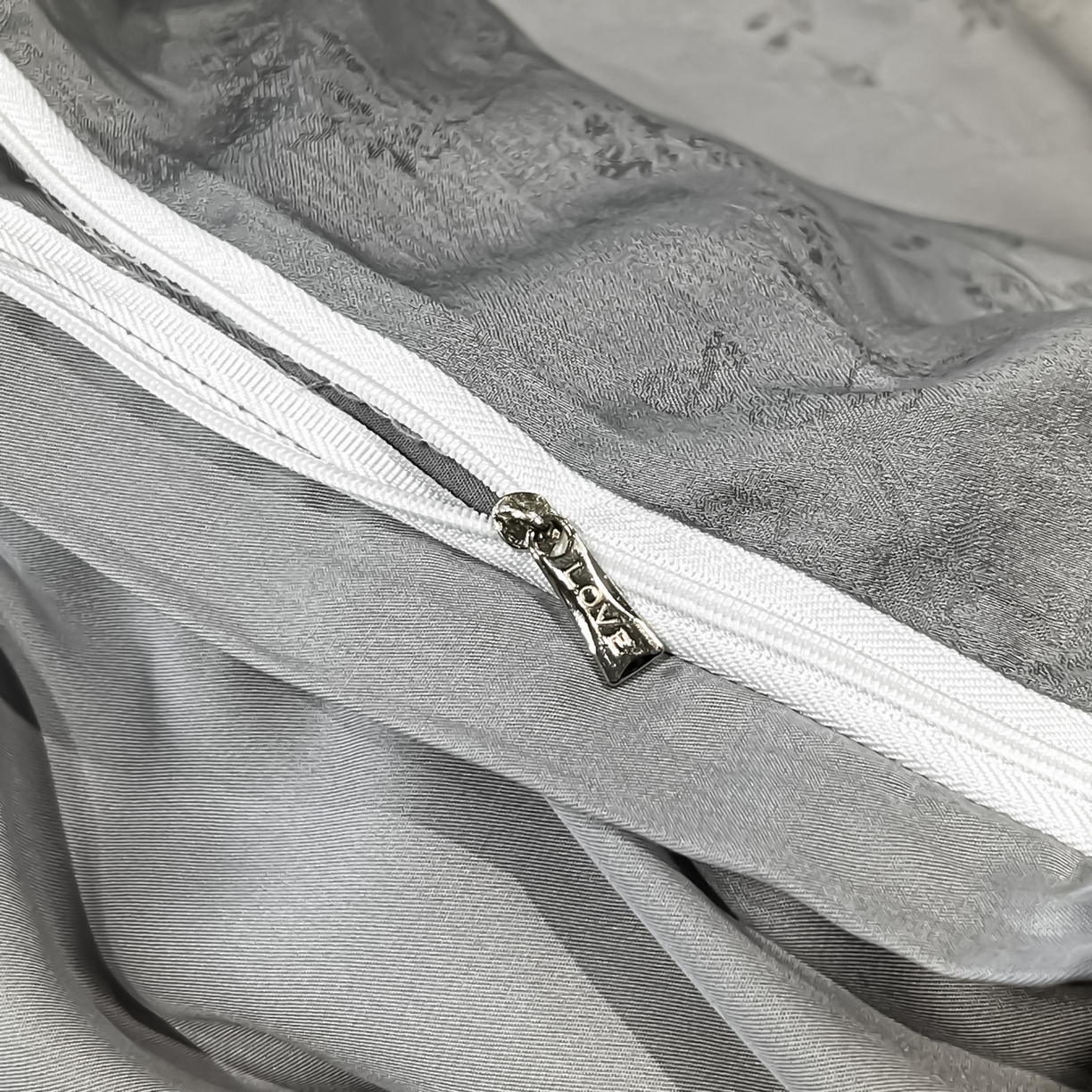 91家纺网 家纺一手货源 找家纺 慕晨 2026新款莱赛尔提花被套四件套高级简奢款天丝4件套直播热款 玛丽