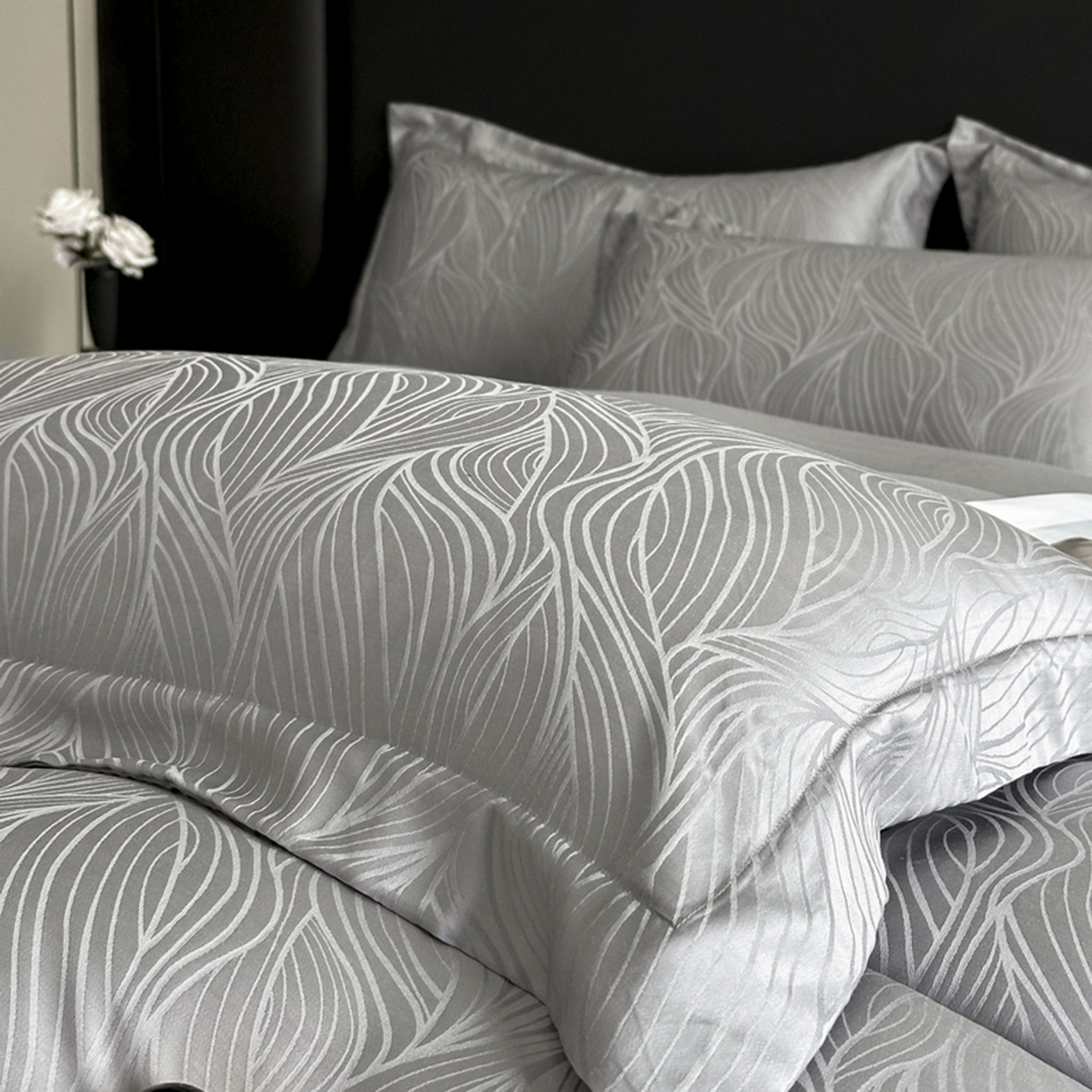 91家纺网 家纺一手货源 找家纺 慕晨 2026新款莱赛尔提花被套四件套高级简奢款天丝4件套直播热款 波雅