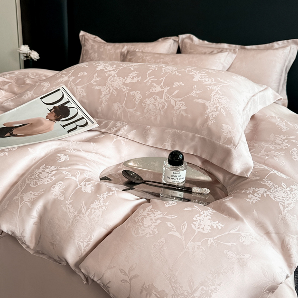 91家纺网 家纺一手货源 找家纺 慕晨 2026新款莱赛尔提花被套四件套高级简奢款天丝4件套直播热款 艾尔