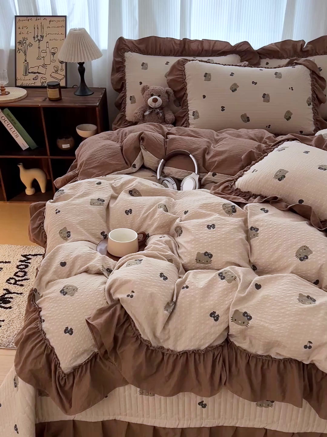 91家纺网 家纺一手货源 找家纺 元熙 2026新款泡芙纱床盖四件套 控价低于149不予供货 咖啡小猫