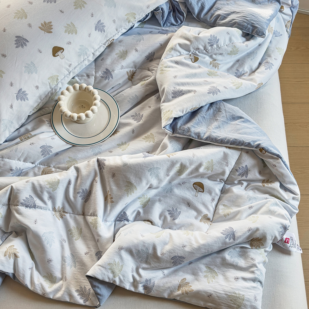 91家纺网 家纺一手货源 找家纺 梵克保罗 2026新款跑量印花款夏被被子被芯系列 浪漫枫叶