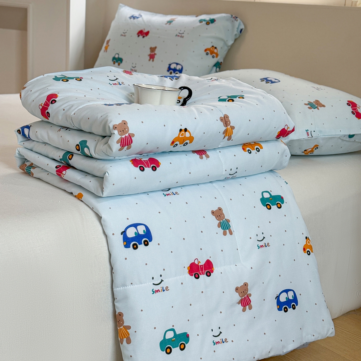 91家纺网 家纺一手货源 找家纺 梵克保罗 2026新款跑量印花款夏被被子被芯系列 萌熊车队