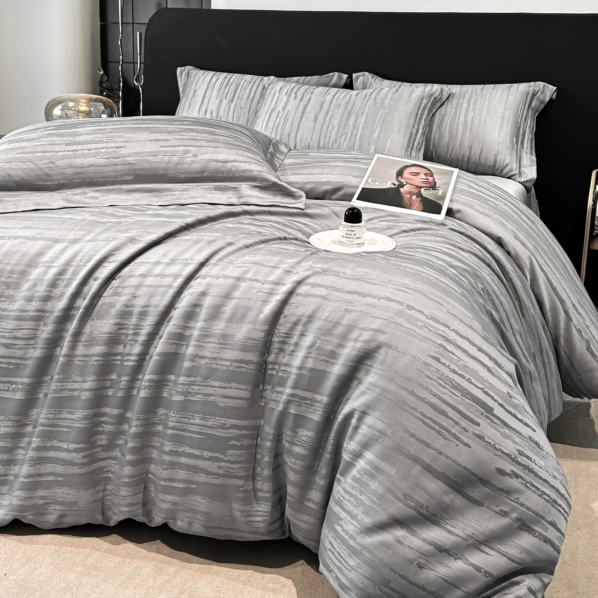 91家纺网 家纺一手货源 找家纺 慕晨 2026新款莱赛尔提花被套四件套高级简奢款天丝4件套直播热款 亚希