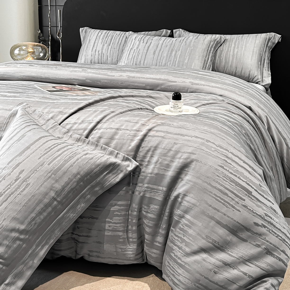 91家纺网 家纺一手货源 找家纺 慕晨 2026新款莱赛尔提花被套四件套高级简奢款天丝4件套直播热款 亚希