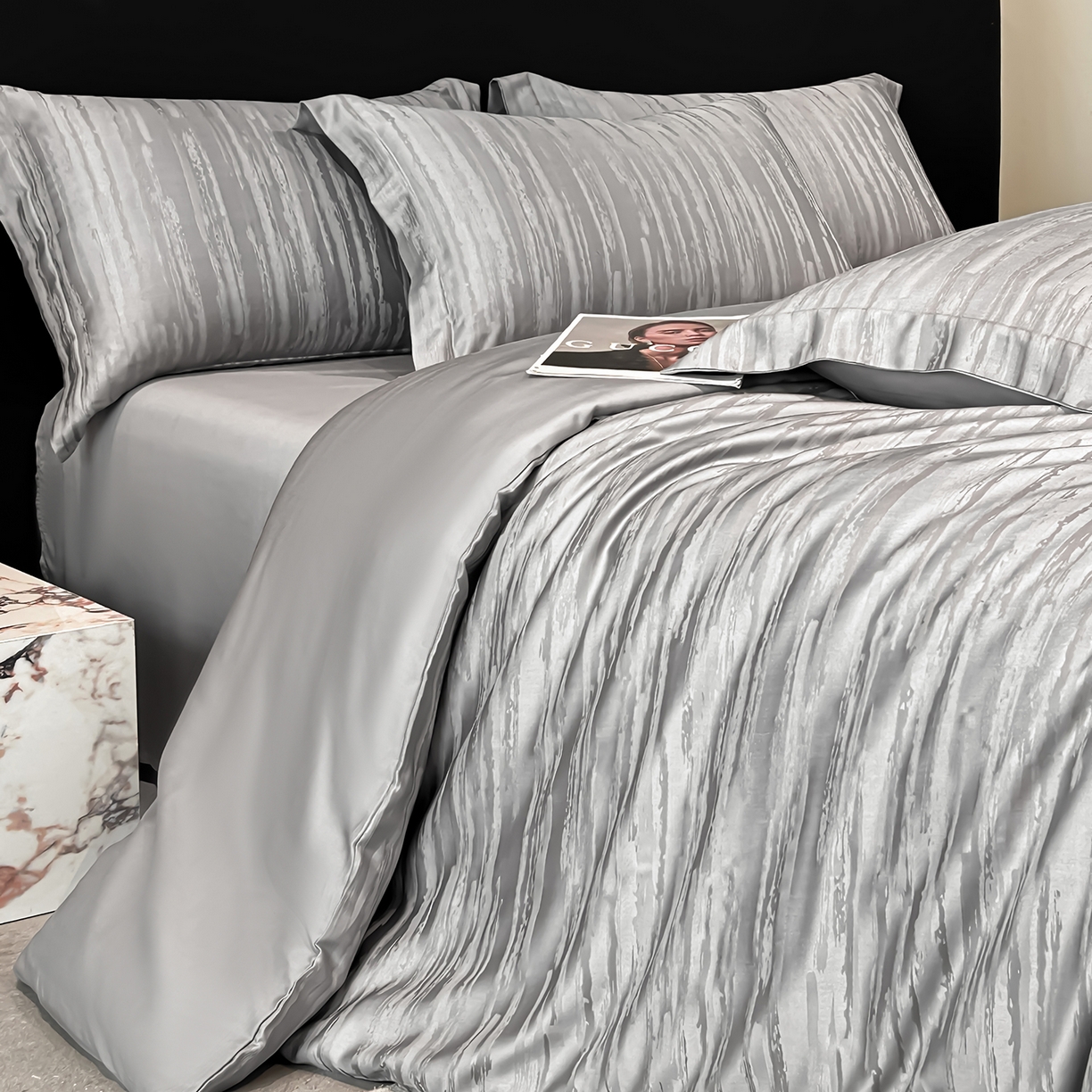 91家纺网 家纺一手货源 找家纺 慕晨 2026新款莱赛尔提花被套四件套高级简奢款天丝4件套直播热款 亚希