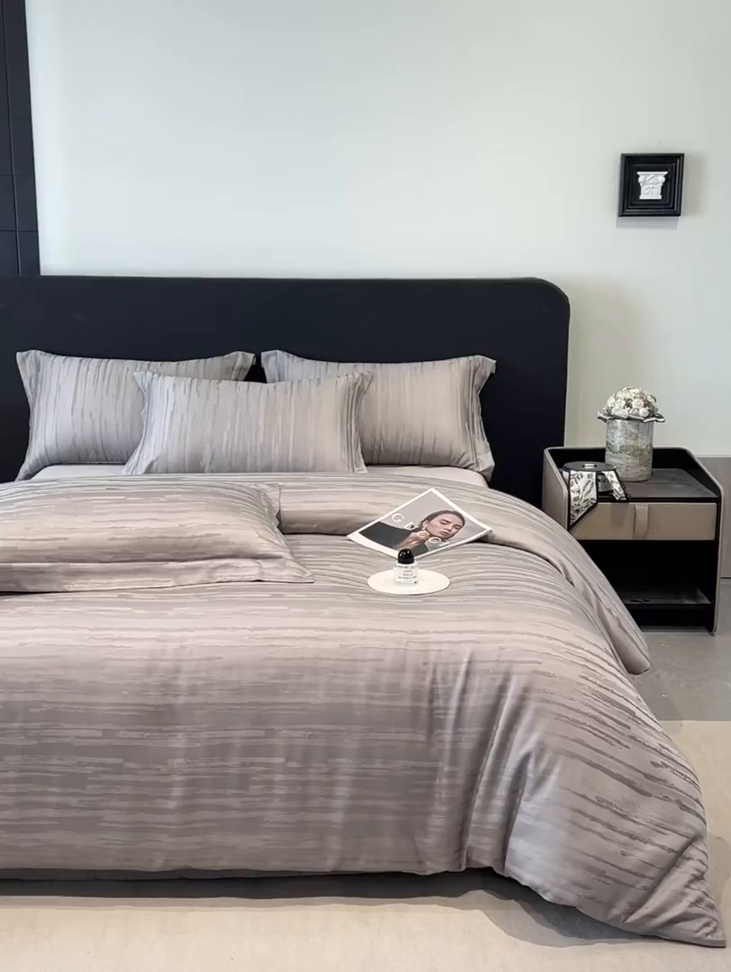 91家纺网 家纺一手货源 找家纺 慕晨 2026新款莱赛尔提花被套四件套高级简奢款天丝4件套直播热款 亚希